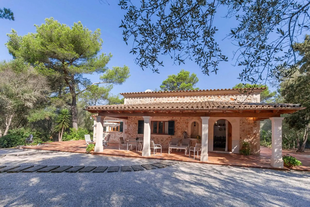 Sa Rota de Can Blan by Sealand Villas