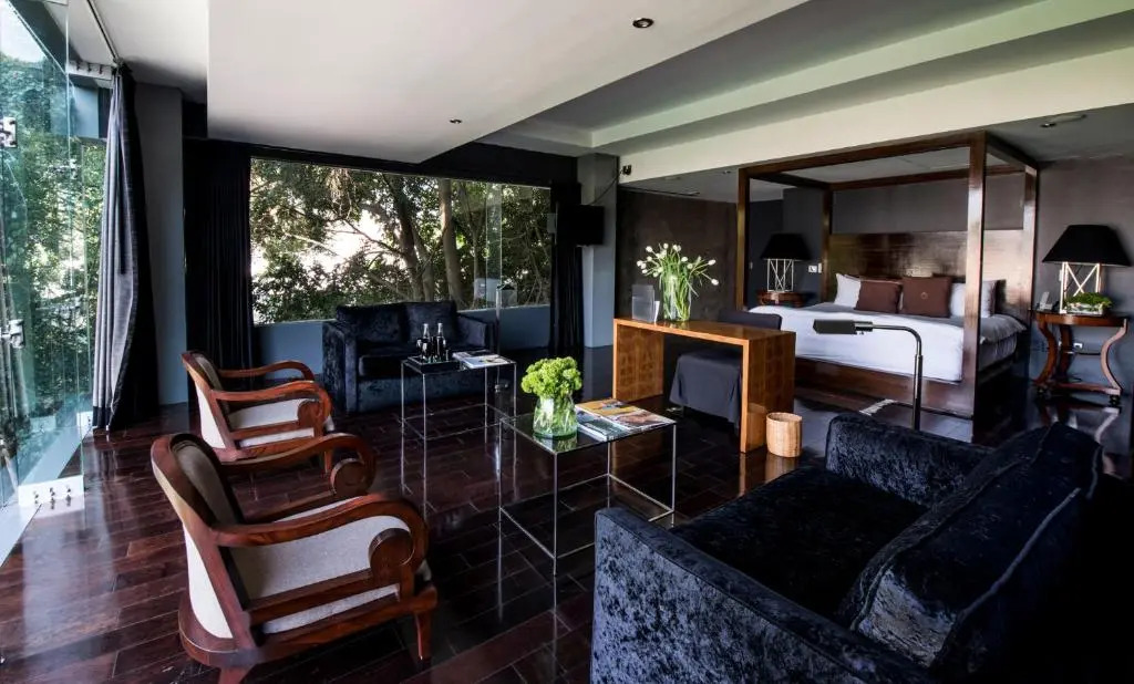 Demetria Hotel