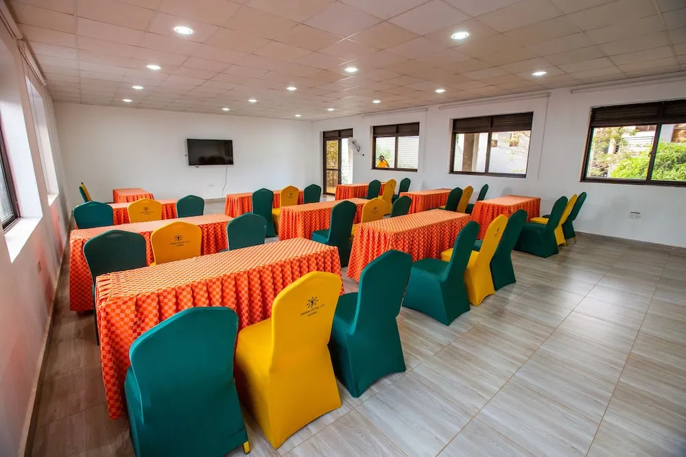 Trisek Hotel