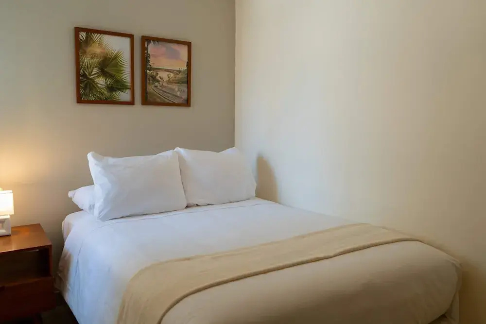w Design-forward 2BR w Balcony in Miraflores