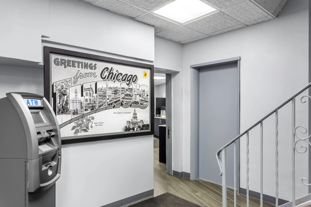 Super 8 by Wyndham Chicago IL
