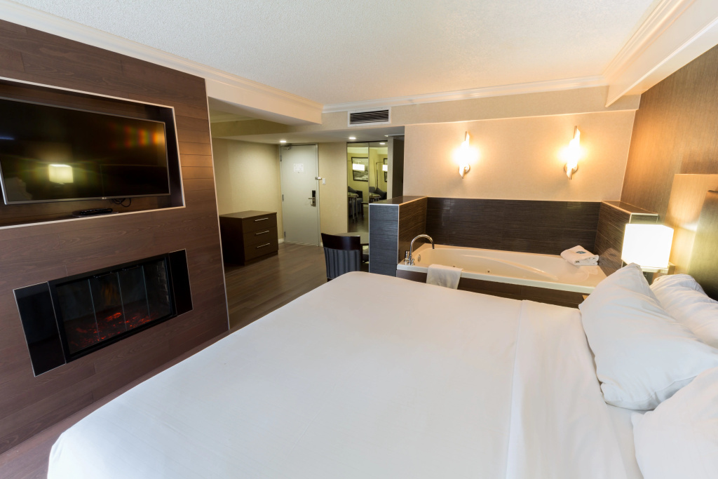 Holiday Inn Express Edmonton Downtown by IHG