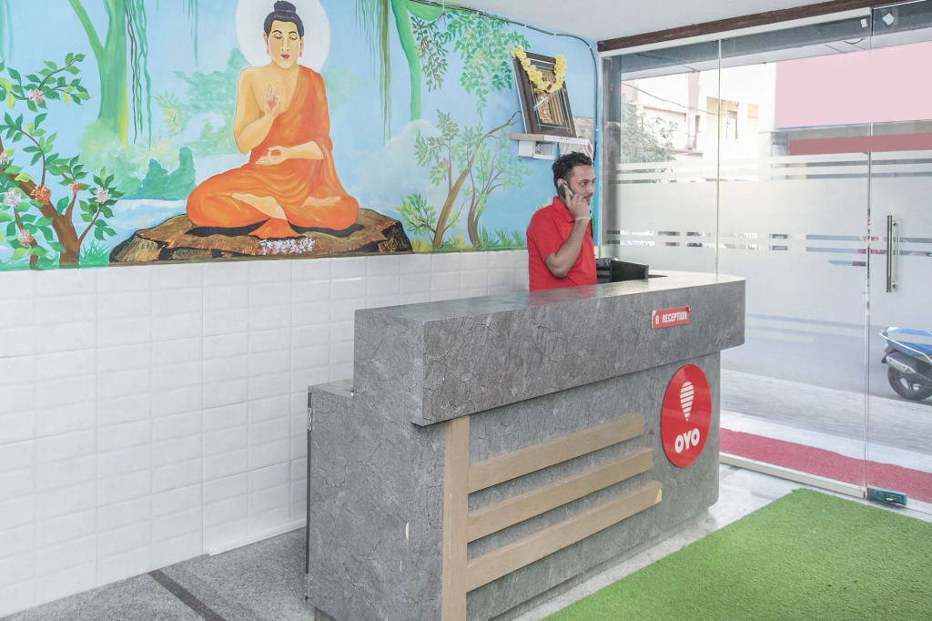 OYO Flagship 10363 Sri Balaji Guest House & Restaurent
