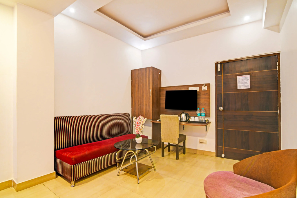 Super Hotel O Baguiati Formerly GR Hospitality