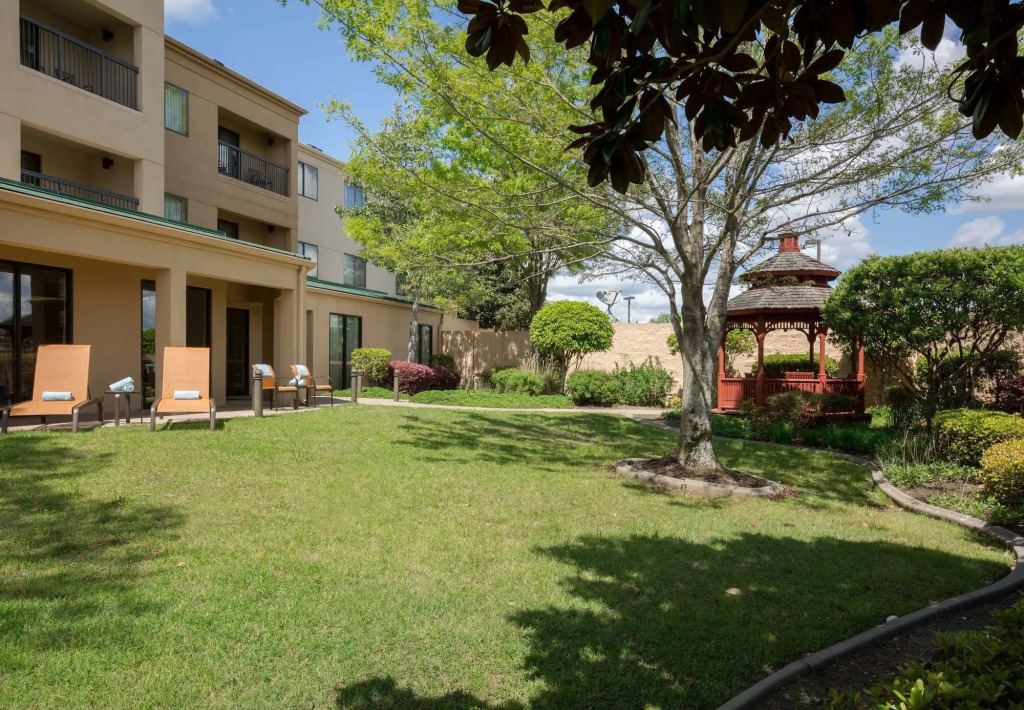 Courtyard by Marriott Monroe Airport
