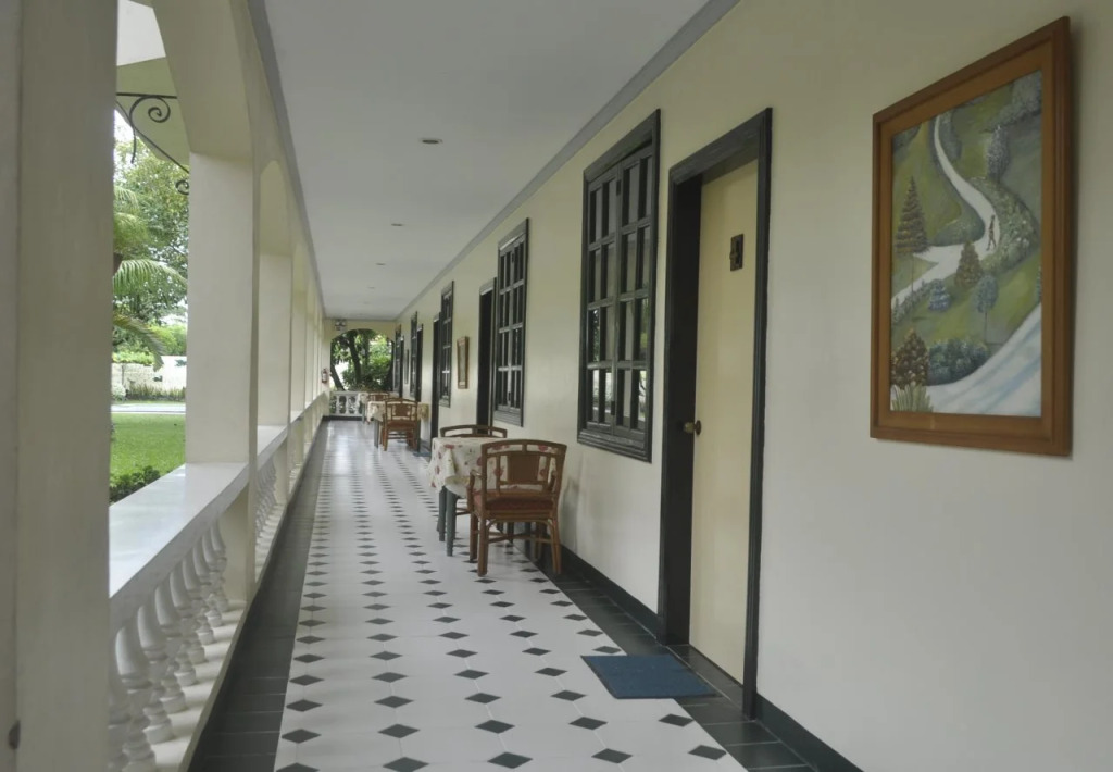 La Planta Hotel and Restaurant, Inc