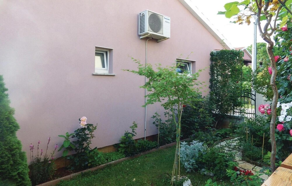 Beautiful Home in Vodnjan With Wifi and 1 Bedrooms