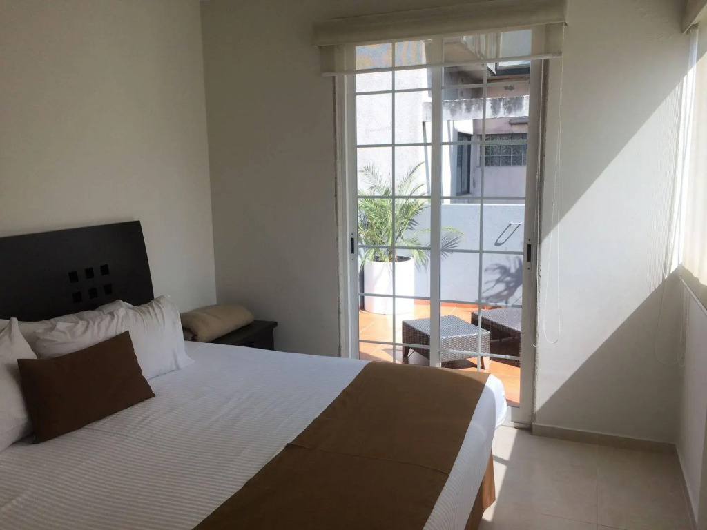 Reforma Guest House