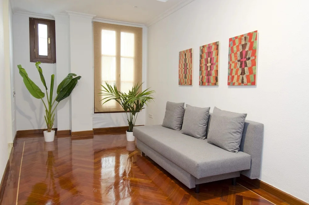 Friendly Rentals Fernando VI