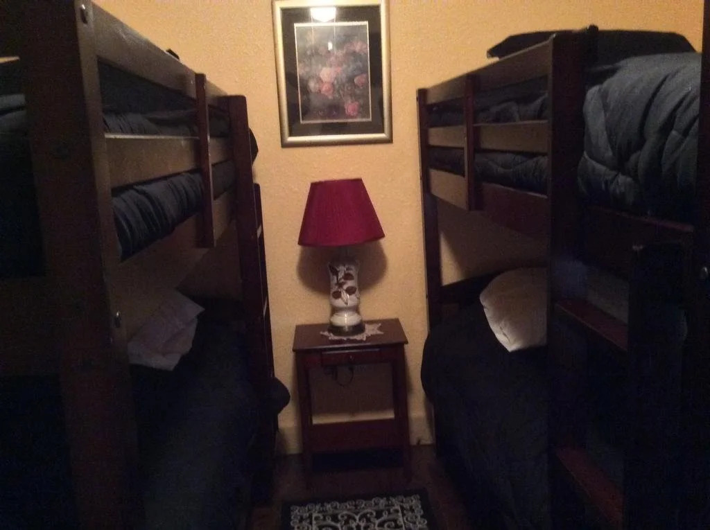 Hotel Midway
