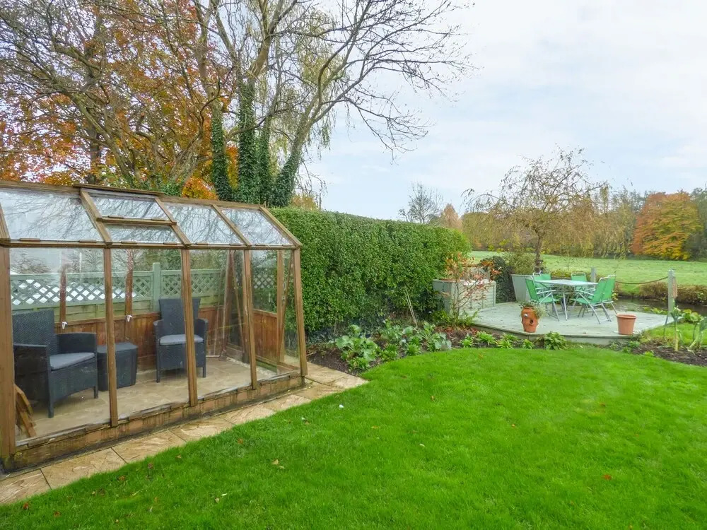 Willow Cottage