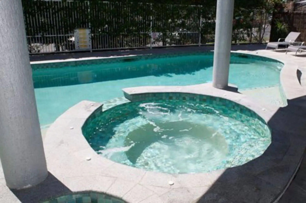 Surfers Mayfair Apartments