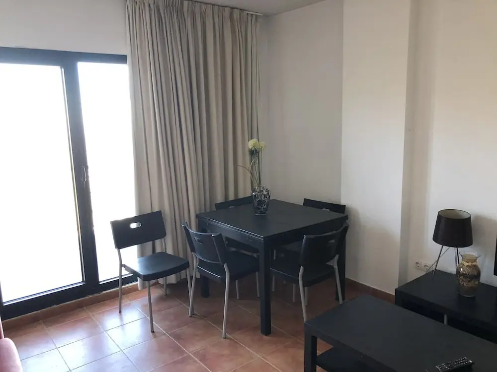 Apartment With Parking Space and Wifi