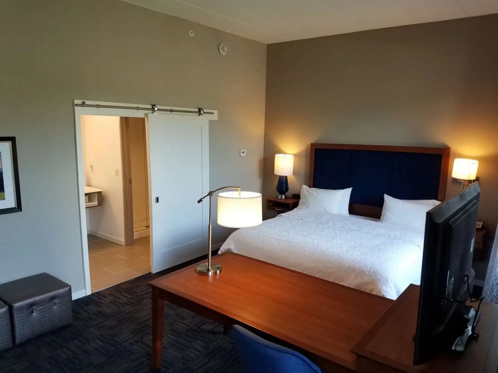 Hampton Inn & Suites Newburgh Stewart Airport, NY