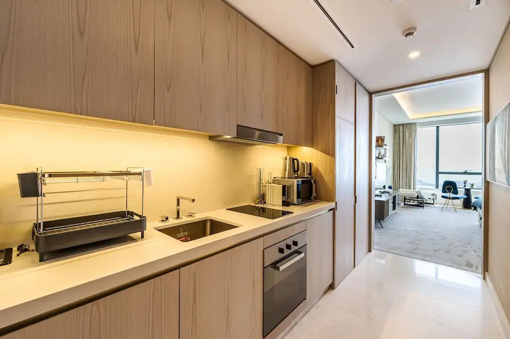 Sea Living High Floor 1 Bed Palm Tower