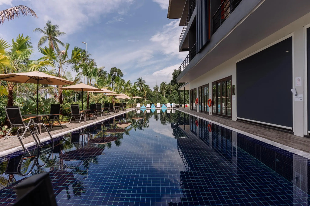 Roxy Sematan Villa & Townhouse