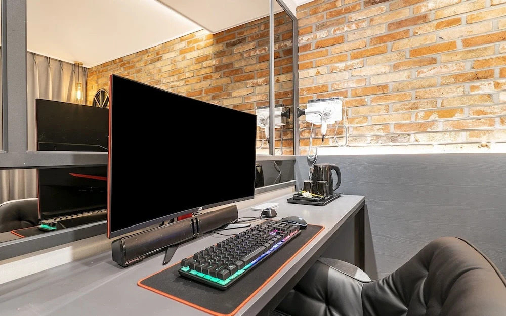 Guri Studio 9