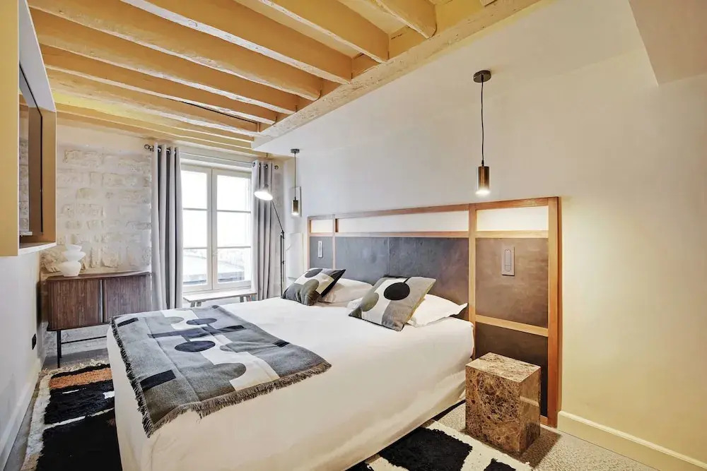 Sublime 3 BDR Renovated by Architect - Bon Marche