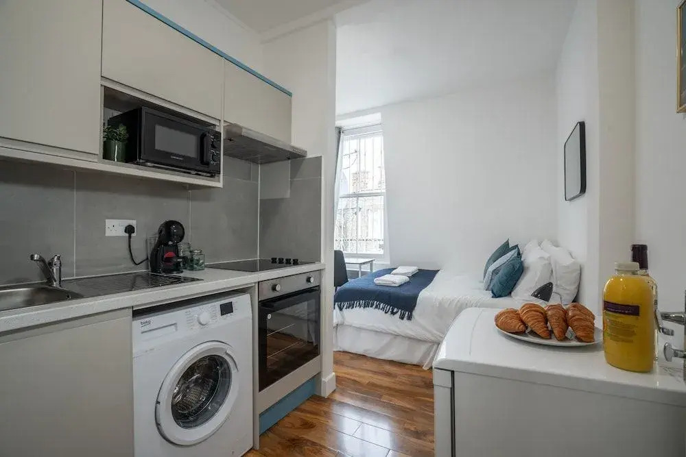 Flat 12