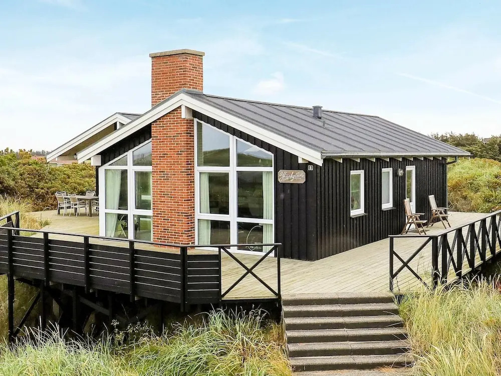 10 Person Holiday Home in Lokken
