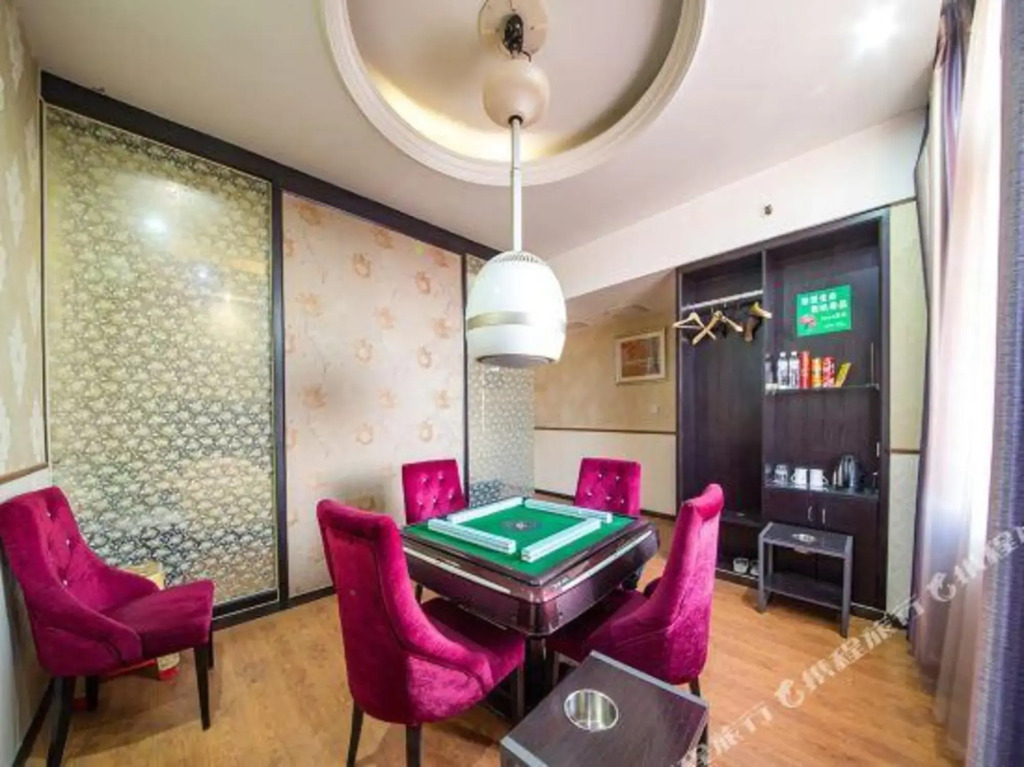 Homeinn Ripple Yun Hotel (Dongyang Renmin Road Light Rail Station)