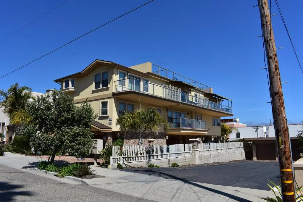 282 Harloe Ave.