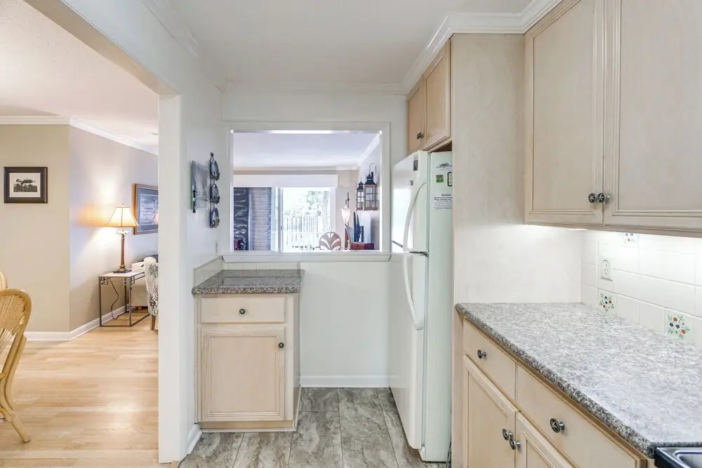Resort-style Condo in St Simons ~ 1 Mi to Pier!