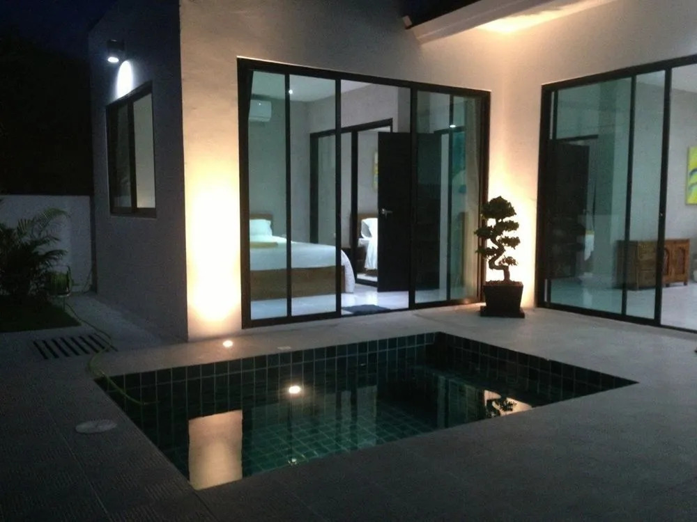 Iris Villa