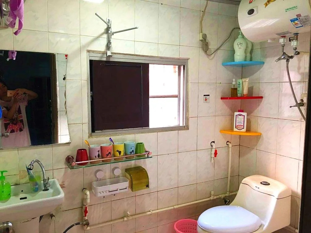 Dotdot Selection Hostel