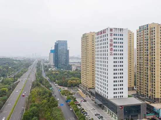 Huake Xinyi Hotel
