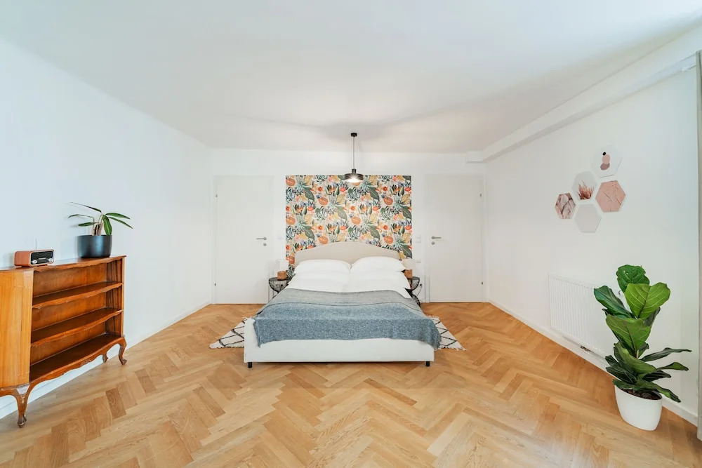 The 15s Apartments