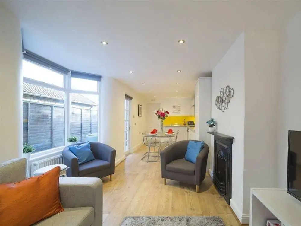 Charming Tower Bridge Apartment