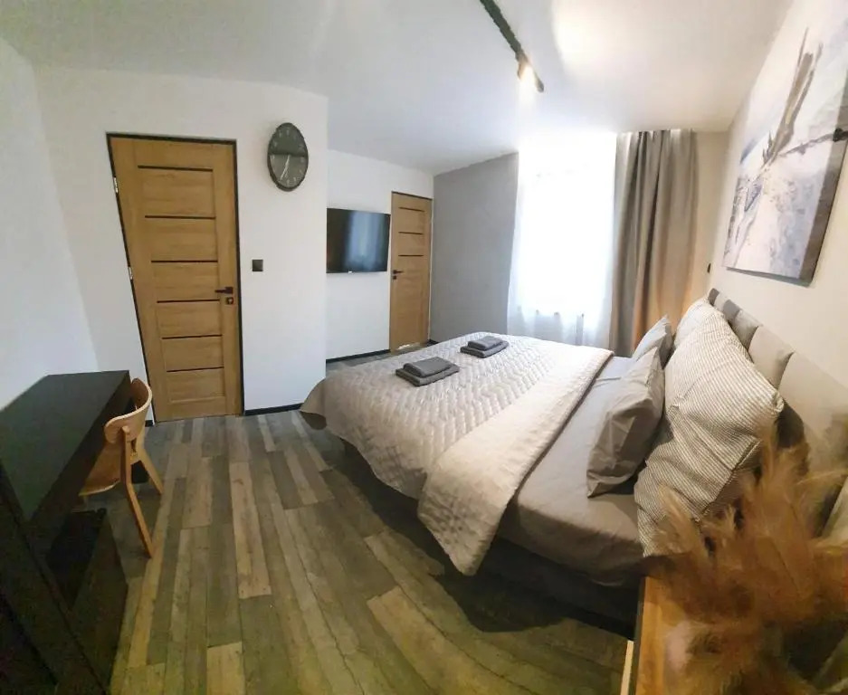 Cicha4 Apartments