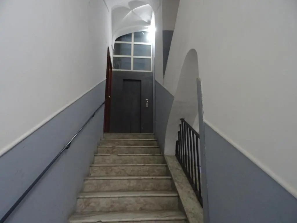 Panto' apartment 2 steps to Toledo street