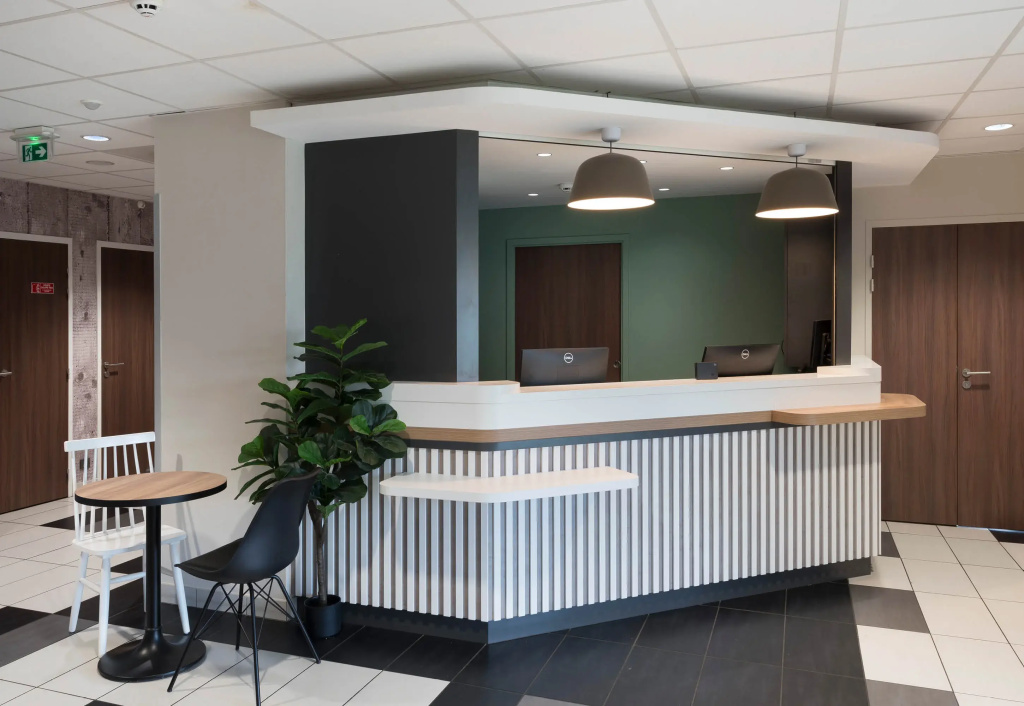 B&B HOTEL Laval Ouest