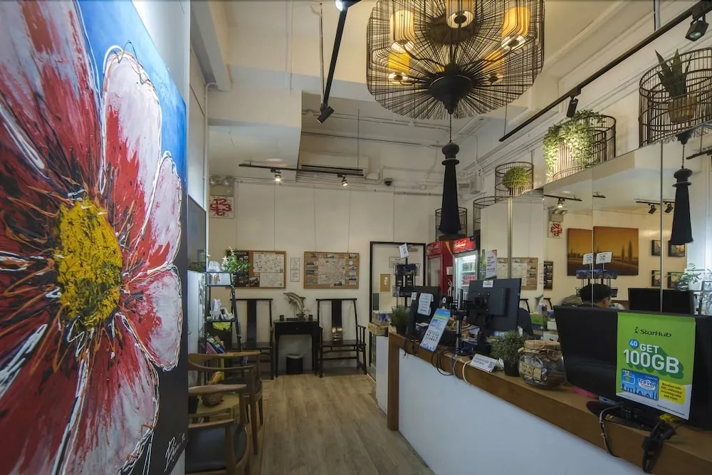 RedDoorz Hostel @ Bugis