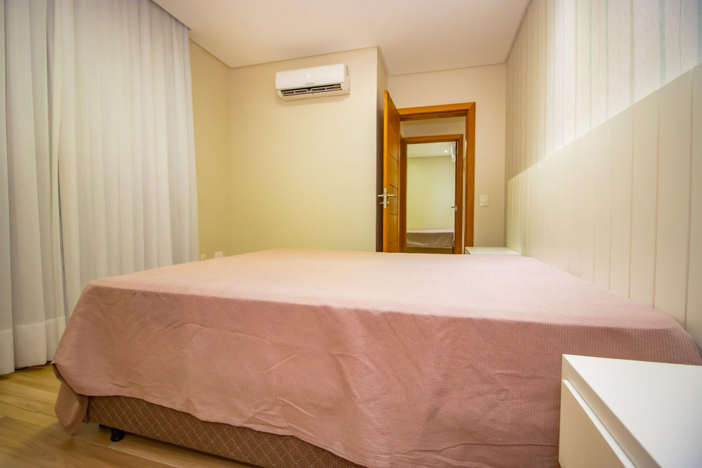 1078   Apartamento Com Vista Para O Mar Em Bombinhas