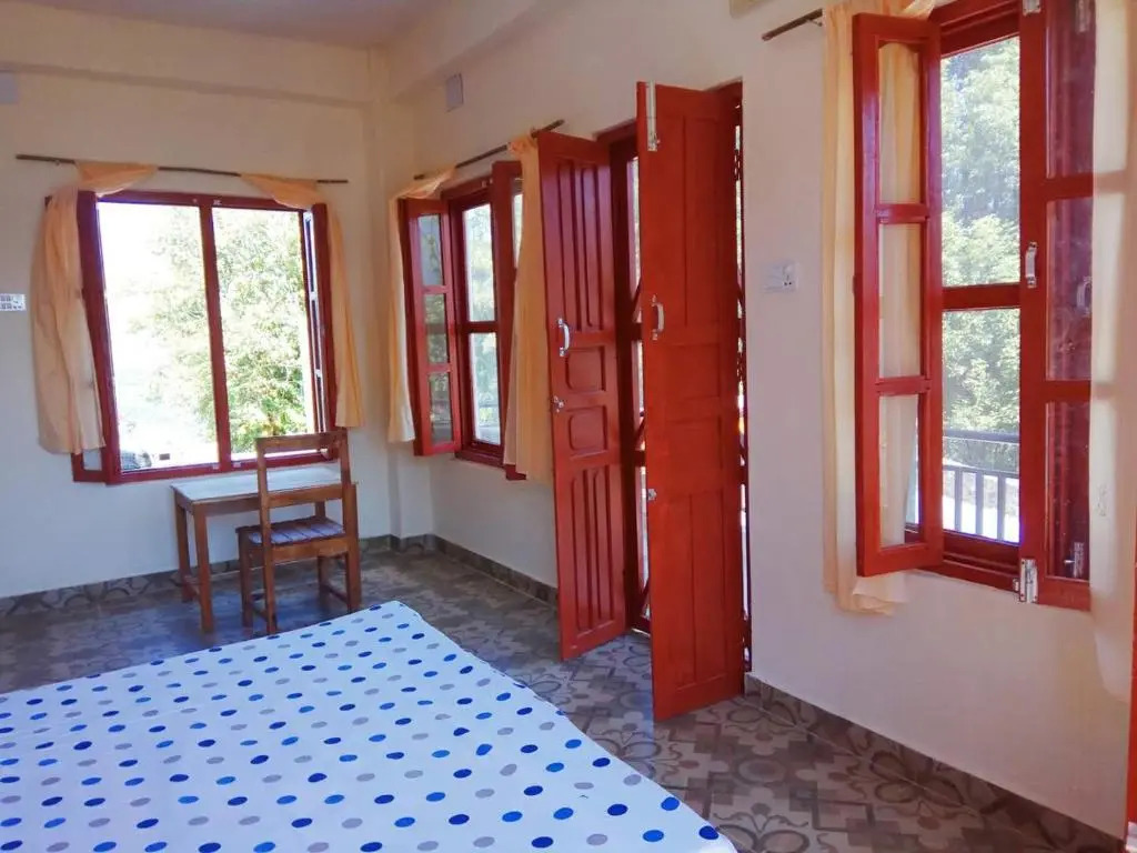 Dinesh House
