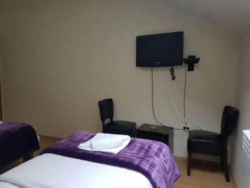 OSTROG Aparthotel KOLIBA-VLASTNIŠTVO MANASTIRA OSTROG
