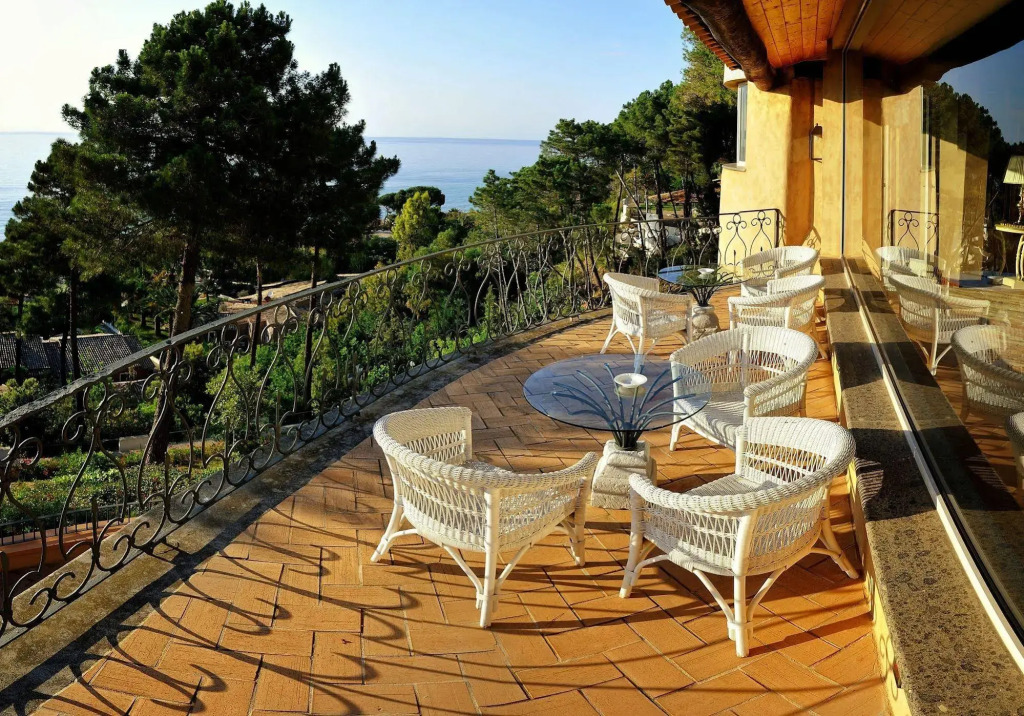 Hotel Porto Pirgos