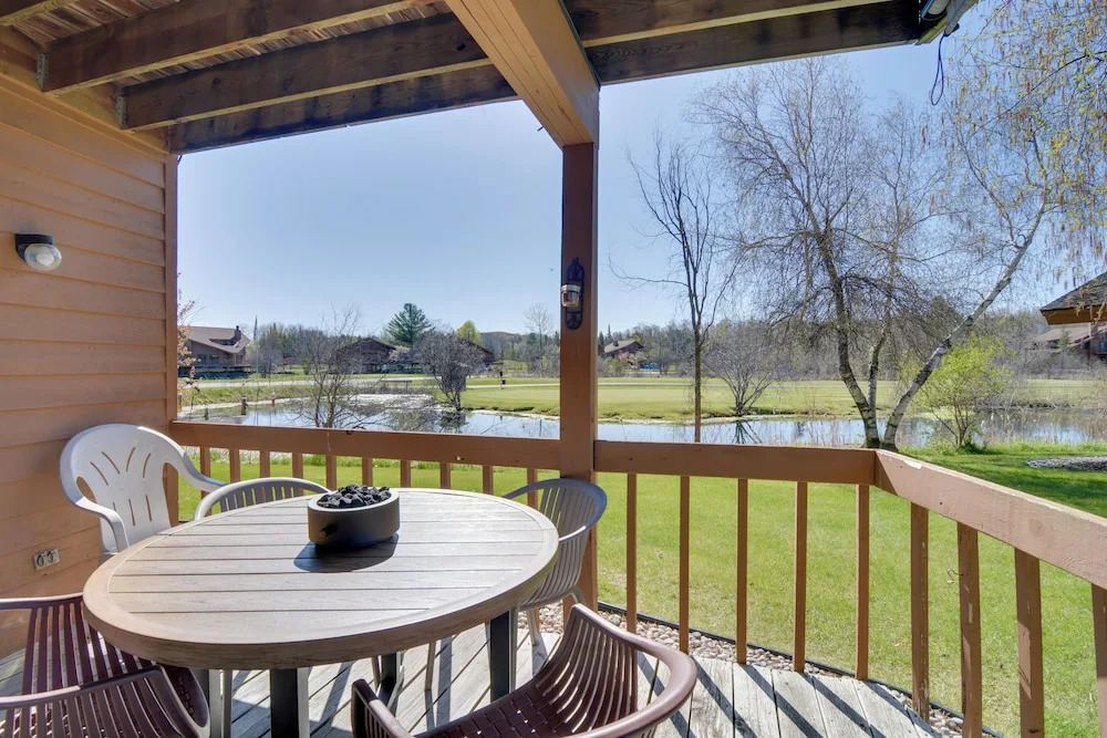 Schuss Mountain Resort Condo: Steps to Golf!