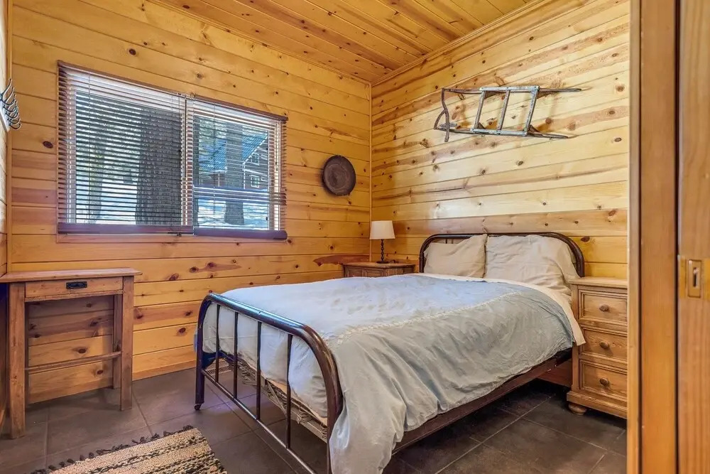 Rustic Custom Built Cabin w/ Hot Tub & Sauna SK#33 by Bear Valley Vacation Rentals