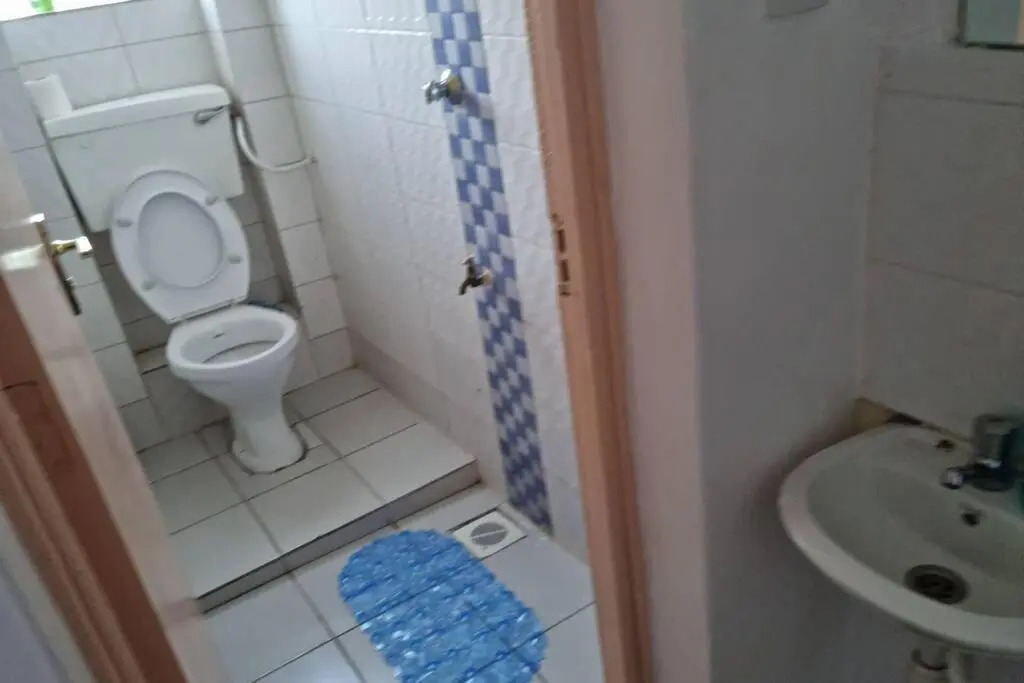 Cozy studio with WIFI &Parking in South B