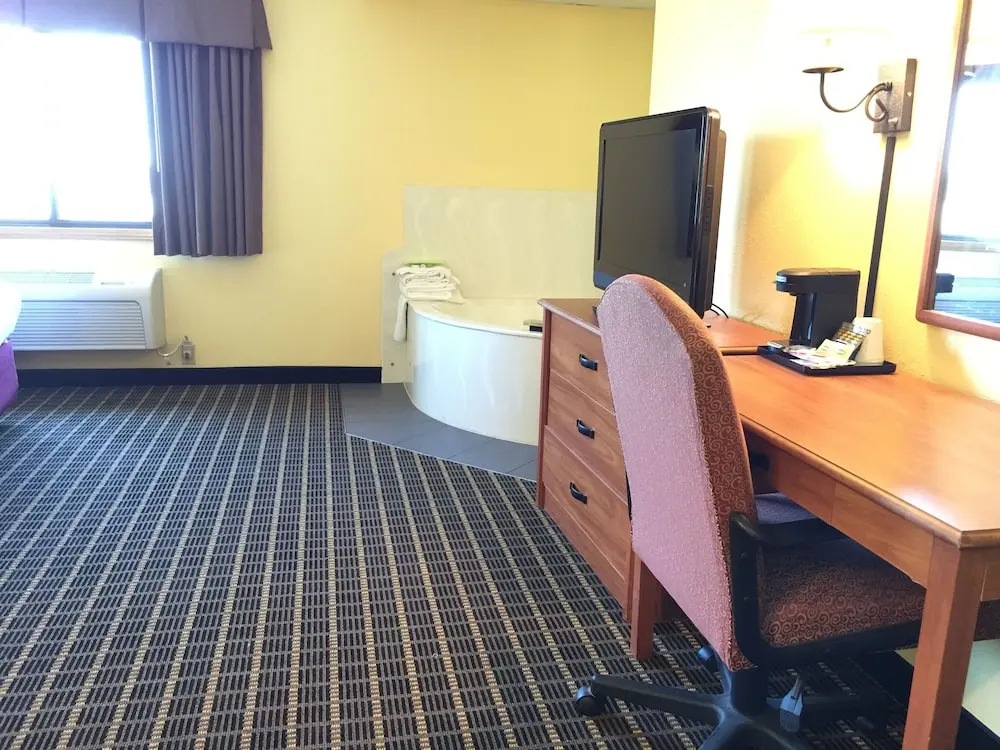 Baymont Inn & Suites Harrington