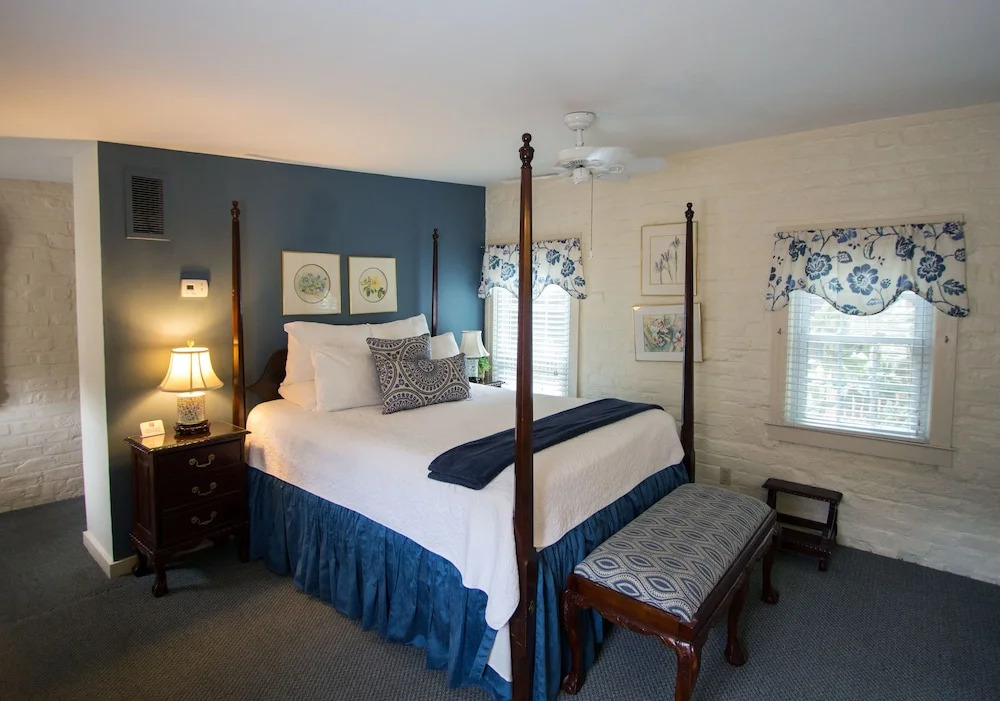 Savannah Bed & Breakfast Inn