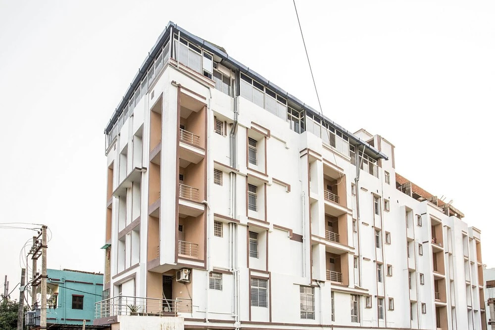 OYO 18293 Dream Homes