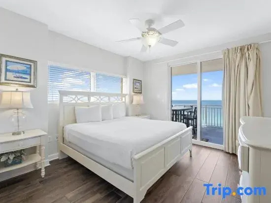 Splash Resort 907W