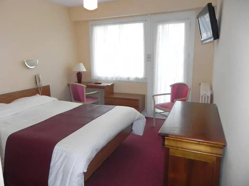 Louis Hotel