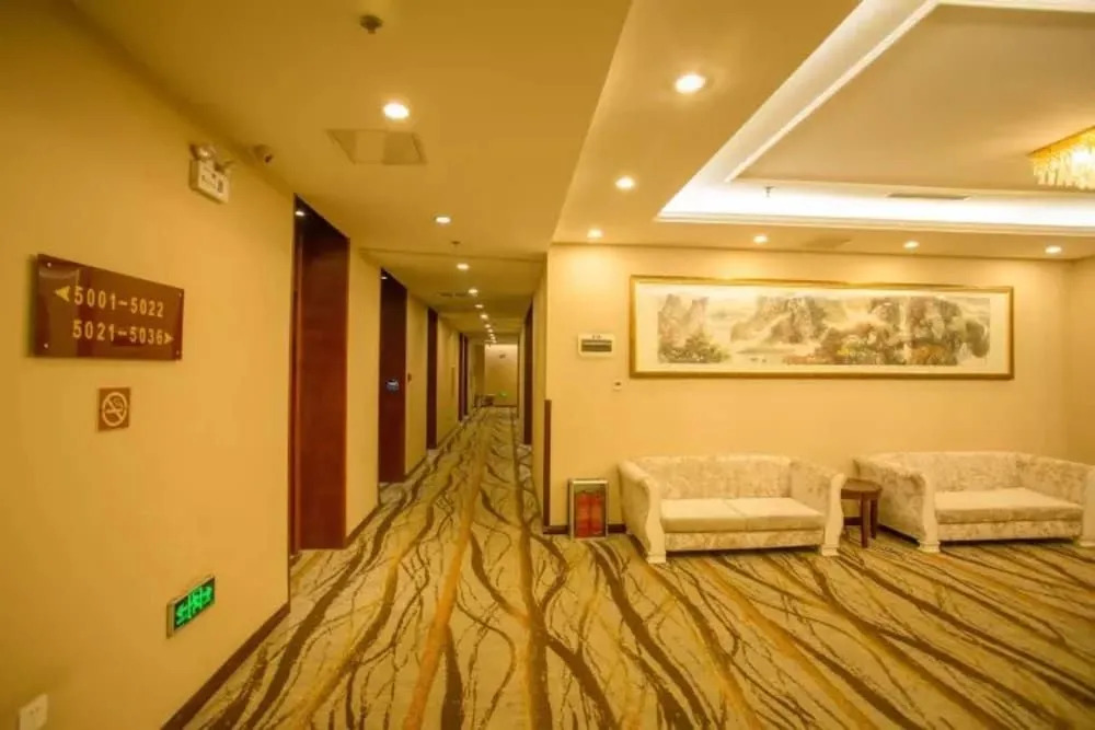 Qingdao Aegean Regalia Vacation Hotel