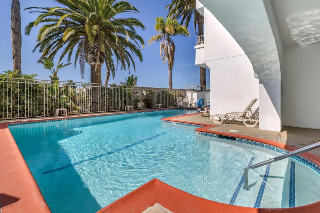 Comfort Suites San Clemente Beach
